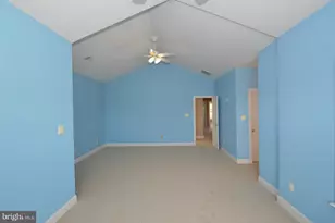 43076 La Riva Dr, Ashburn, VA 20148 - Photo 4