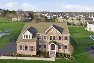 42580 Deer Isle Dr, Chantilly, VA 20152 - Photo 2