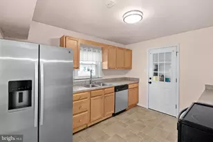 31 Main St, Round Hill, VA 20141 - Photo 10