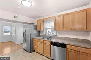 31 Main St, Round Hill, VA 20141 - Photo 8