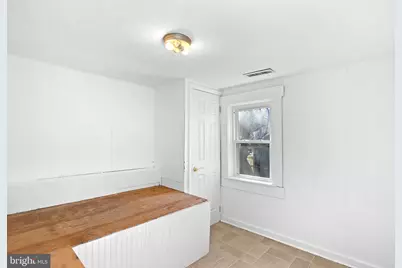 31 Main Street, Round Hill, VA 20141 - Photo 16