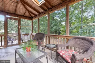 204 Pin Oak Ct, Sterling, VA 20164 - Photo 38