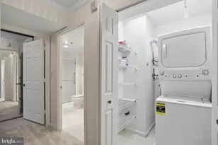 19385 Cypress Ridge Terrace, Leesburg, VA 20176 - Photo 46