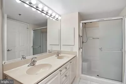 19385 Cypress Ridge Terrace #510, Leesburg, VA 20176 - Photo 32