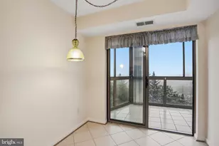 19385 Cypress Ridge Terrace, Leesburg, VA 20176 - Photo 12