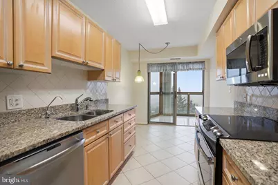 19385 Cypress Ridge Terrace #510, Leesburg, VA 20176 - Photo 6