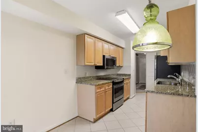 19385 Cypress Ridge Terrace #510, Leesburg, VA 20176 - Photo 8