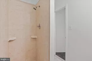 1041 Brixton Ct, Sterling, VA 20164 - Photo 26