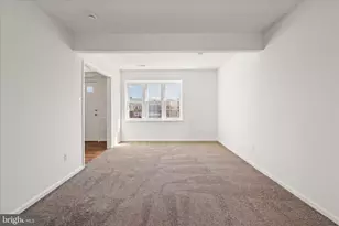 1041 Brixton Ct, Sterling, VA 20164 - Photo 8