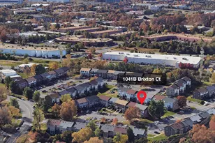 1041 Brixton Ct, Sterling, VA 20164 - Photo 2