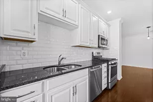 23276 Southdown Manor Terrace, Ashburn, VA 20148 - Photo 8