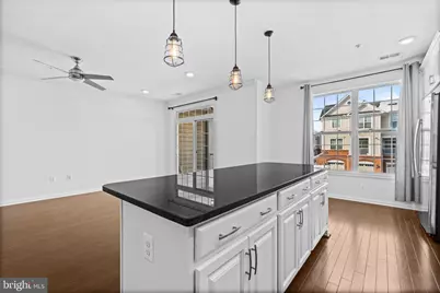 23276 Southdown Manor Terrace #115, Ashburn, VA 20148 - Photo 6