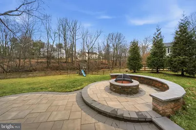 10172 Yorktown Way, Great Falls, VA 22066 - Photo 36