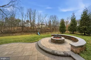 10172 Yorktown Way, Great Falls, VA 22066 - Photo 36