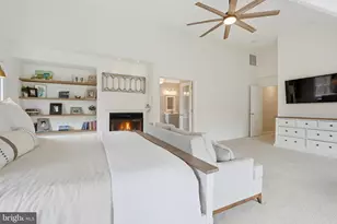 10172 Yorktown Way, Great Falls, VA 22066 - Photo 18