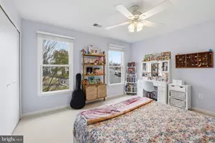 10172 Yorktown Way, Great Falls, VA 22066 - Photo 24