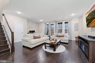 42244 Graves Mountain Terrace, Chantilly, VA 20152 - Photo 2