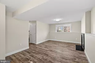 507 Lindsay Ct, Sterling, VA 20164 - Photo 22