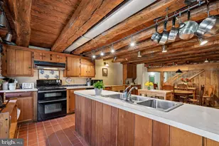 13064 Furnace Mountain Rd, Lovettsville, VA 20180 - Photo 6