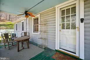 13064 Furnace Mountain Rd, Lovettsville, VA 20180 - Photo 4