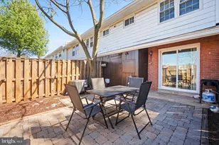 133 N Baylor Dr, Sterling, VA 20164 - Photo 30