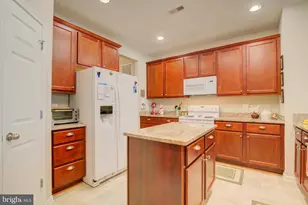 17655 Cleveland Park Drive, Round Hill, VA 20141 - Photo 4