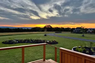 16756 Misty Ridge Ln, Purcellville, VA 20132 - Photo 4