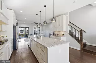 20388 Roslindale Dr, Ashburn, VA 20147 - Photo 12