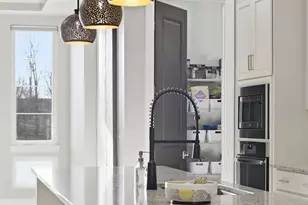 20388 Roslindale Dr, Ashburn, VA 20147 - Photo 16