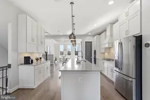 20388 Roslindale Dr, Ashburn, VA 20147 - Photo 14