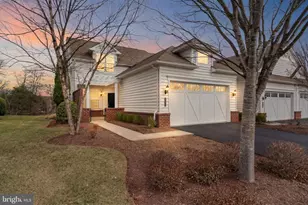44438 Cruden Bay Dr, Ashburn, VA 20147 - Photo 2