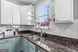 17196 Magic Mountain Dr, Round Hill, VA 20141 - Photo 12