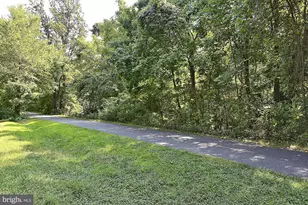 2204 Abboccato Terrace SE, Leesburg, VA 20175 - Photo 46