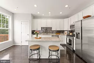 18168 Mill House Square, Leesburg, VA 20176 - Photo 12