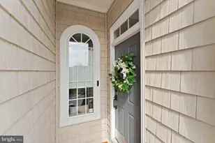 18168 Mill House Square, Leesburg, VA 20176 - Photo 4