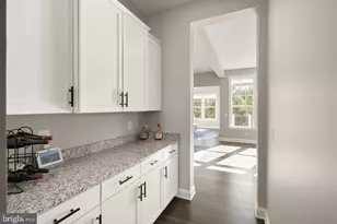 40930 White Clover Ln, Aldie, VA 20105 - Photo 12