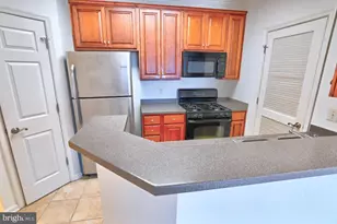 21216 McFadden Square, Sterling, VA 20165 - Photo 2