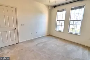 21216 McFadden Square, Sterling, VA 20165 - Photo 30