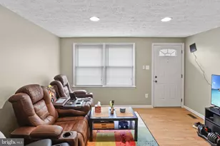 614 York Ln SE, Leesburg, VA 20175 - Photo 8