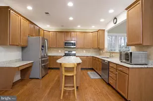 25957 Donovan Dr, Chantilly, VA 20152 - Photo 18