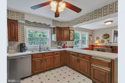 19255 Telegraph Springs Road, Purcellville, VA 20132 - Photo 10