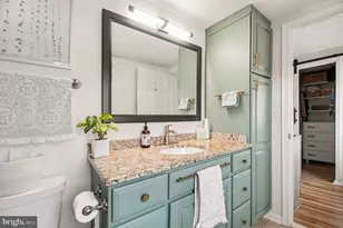 110 Almey Ct, Sterling, VA 20164 - Photo 22