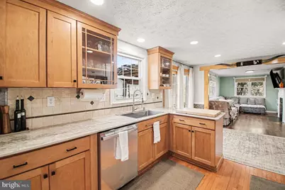 110 Almey Court, Sterling, VA 20164 - Photo 12