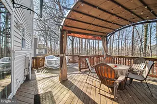 110 Almey Ct, Sterling, VA 20164 - Photo 36