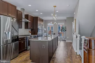 261 Cres Station Terrace SE, Leesburg, VA 20175 - Photo 6