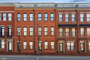 261 Cres Station Terrace SE, Leesburg, VA 20175 - Photo 1