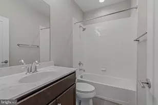 261 Cres Station Terrace SE, Leesburg, VA 20175 - Photo 22