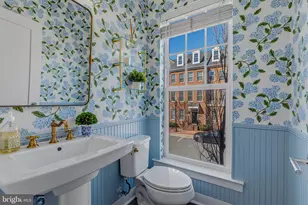 261 Cres Station Terrace SE, Leesburg, VA 20175 - Photo 4