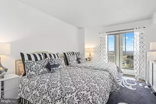 19365 Cypress Ridge Terrace, Leesburg, VA 20176 - Photo 18