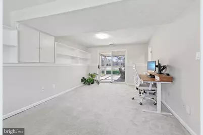 22216 Stablehouse Drive, Sterling, VA 20164 - Photo 40